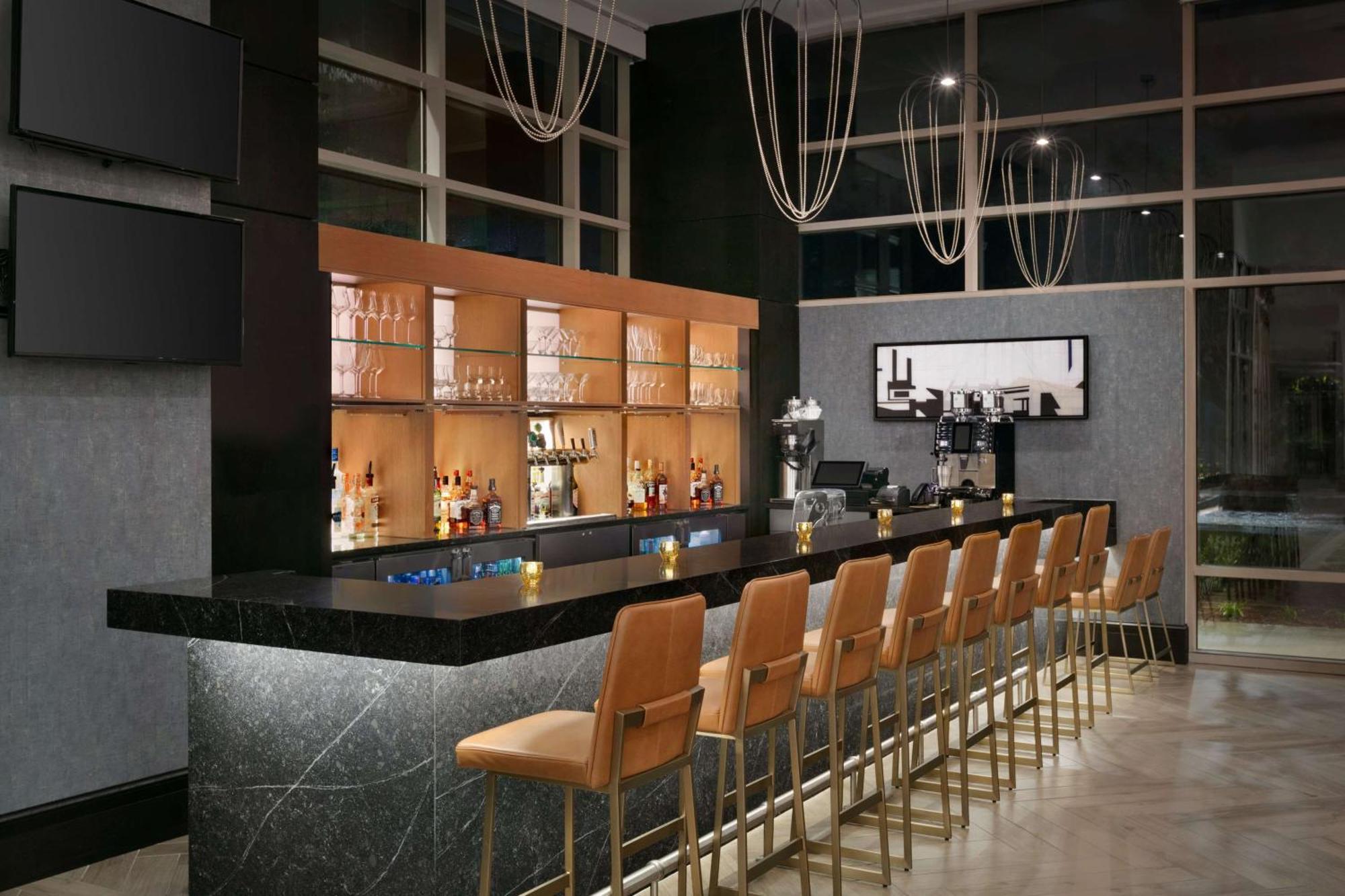 Hilton Atlanta 4*